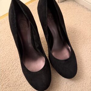 Jessica Simpson Black Suede Heels